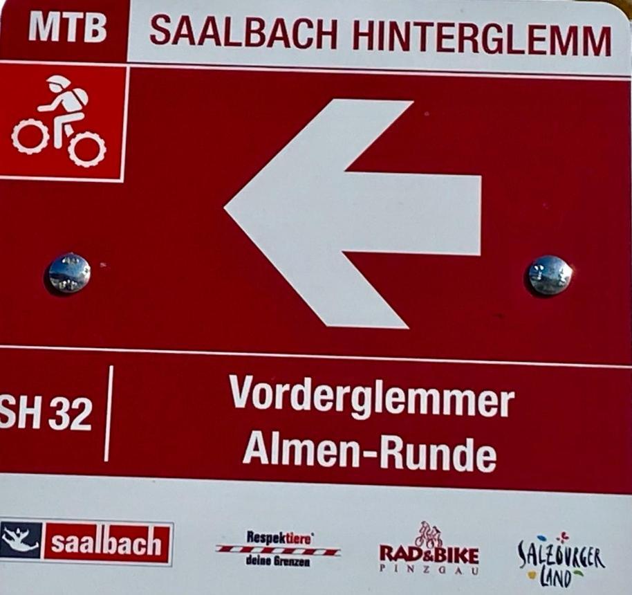 Alm Seasons Premium Chalet & Studios Saalbach-Hinterglemm Esterno foto