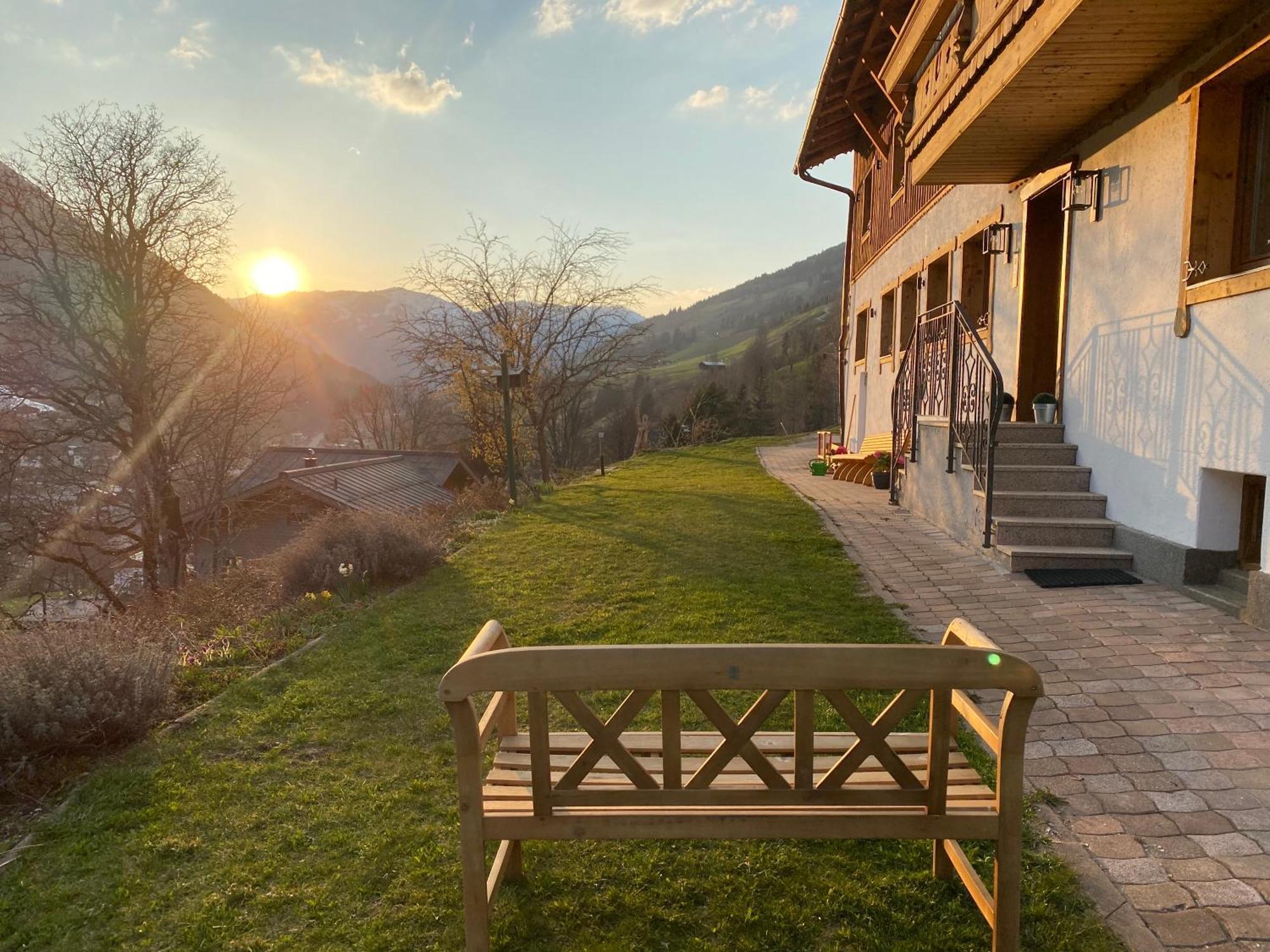 Alm Seasons Premium Chalet & Studios Saalbach-Hinterglemm Esterno foto
