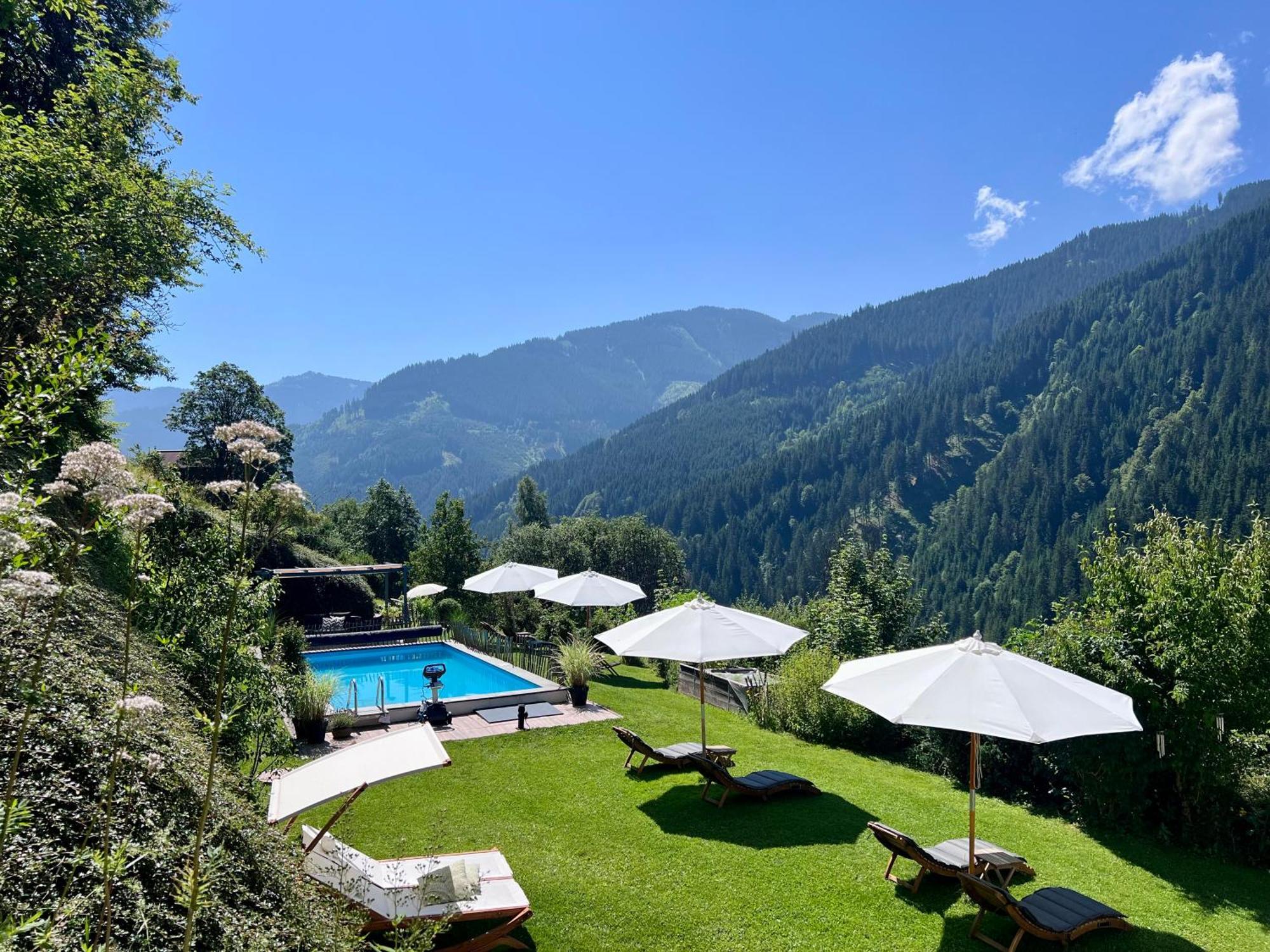 Alm Seasons Premium Chalet & Studios Saalbach-Hinterglemm Esterno foto